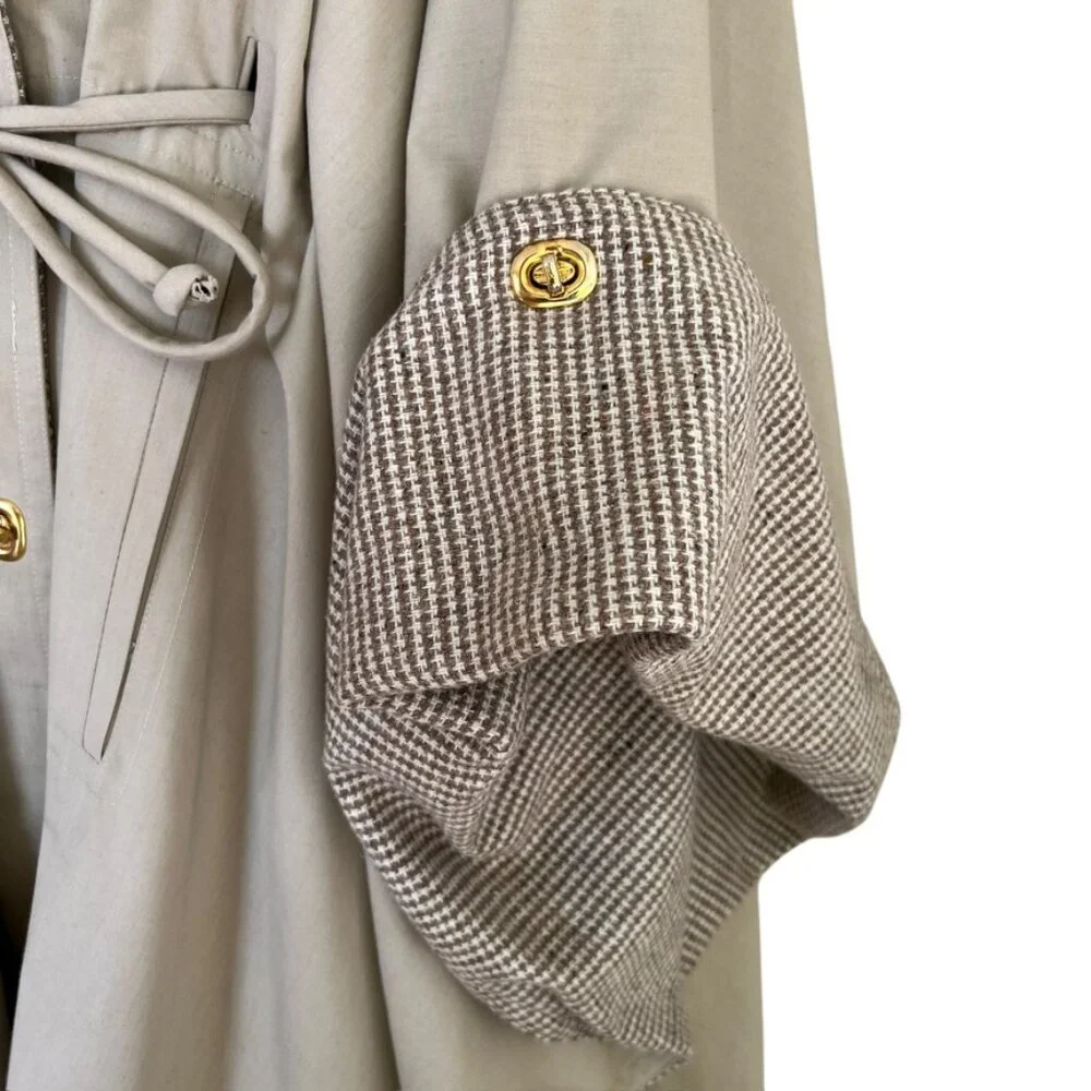Bonnie Cashin cape khaki cream plaid wool lined waist tie turnlock closure coat